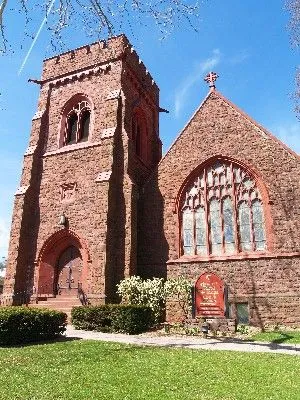 Simsbury offers breathtaking scenery, charming streets, and a vibrant community surrounded by nature.